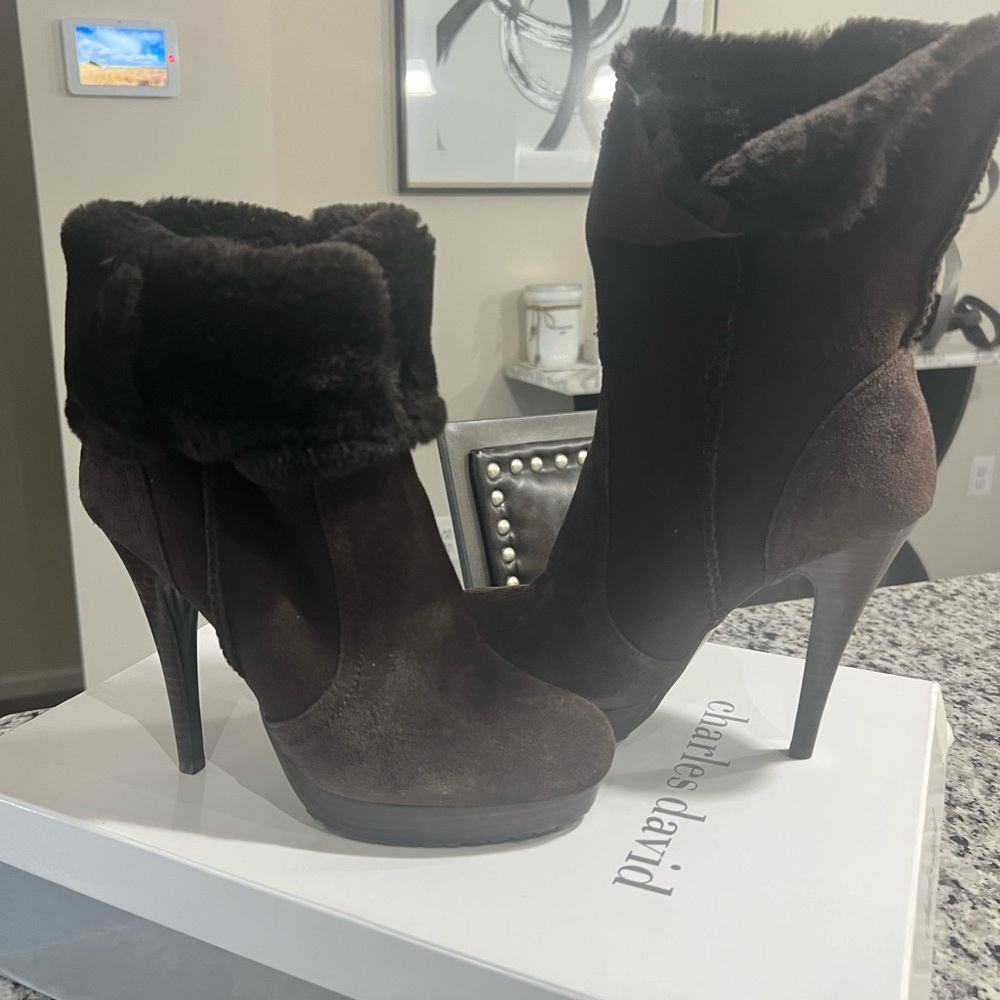 Brand New Charles David Suede Boots with Fur 9.5